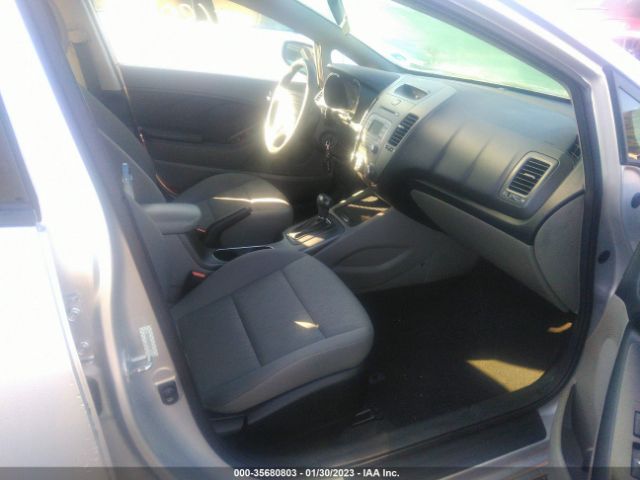 KNAFK4A65F5371145 KIA FORTE LX