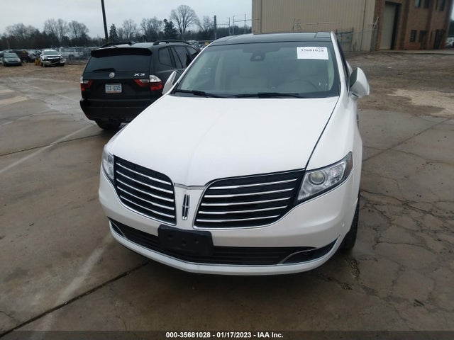 2019 Lincoln MKT, VIN: 2LMHJ5AT0KBL02010