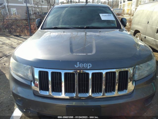 1C4RJFAT1CC111868 Jeep Grand Cherokee Laredo