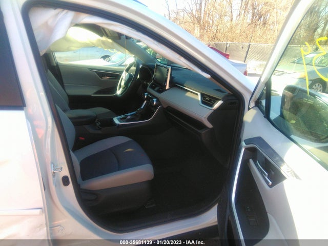 2022 TOYOTA RAV4 XLE VIN: 2T3P1RFV2NC308942