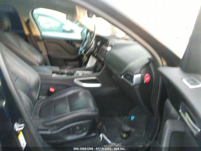 2017 JAGUAR F-PACE SADCL2BV2HA064639 Photo 4