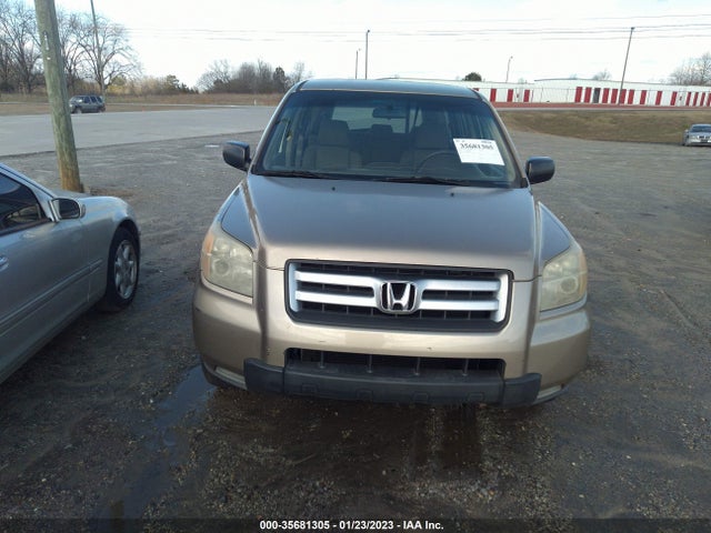 2007 HONDA PILOT LX VIN: 5FNYF28107B006046