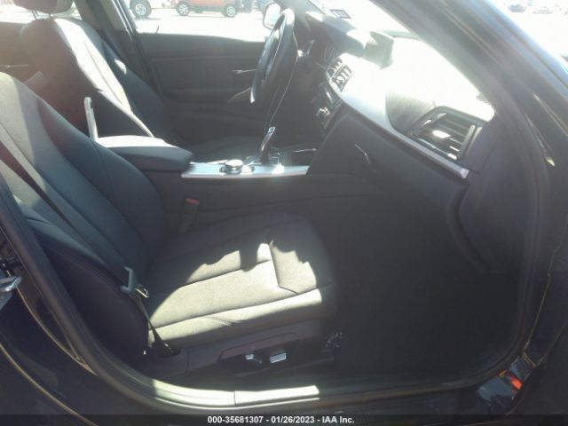 WBA8A9C51JAD27952 BMW 3 Series 320i