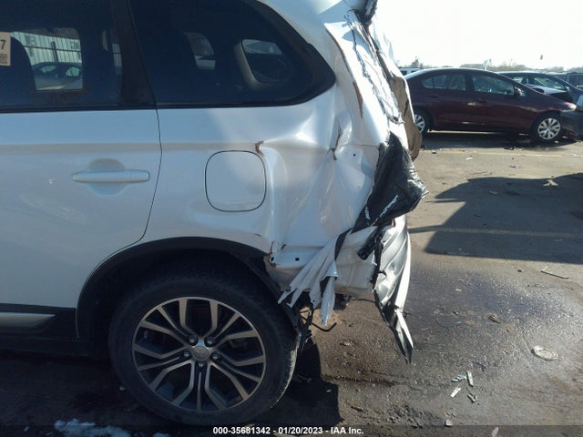 2017 Mitsubishi Outlander, VIN: JA4AZ2A37HZ026790