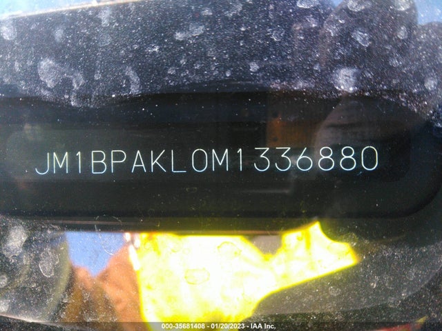 2021 Mazda 3, VIN: JM1BPAKL0M1336880