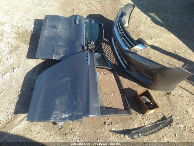 1HGCR2F83FA177254 Honda Accord Sedan Ex-l