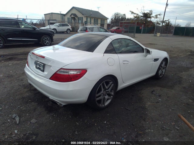 2014 Mercedes-Benz SLK-Class, VIN: WDDPK4HA8EF074807