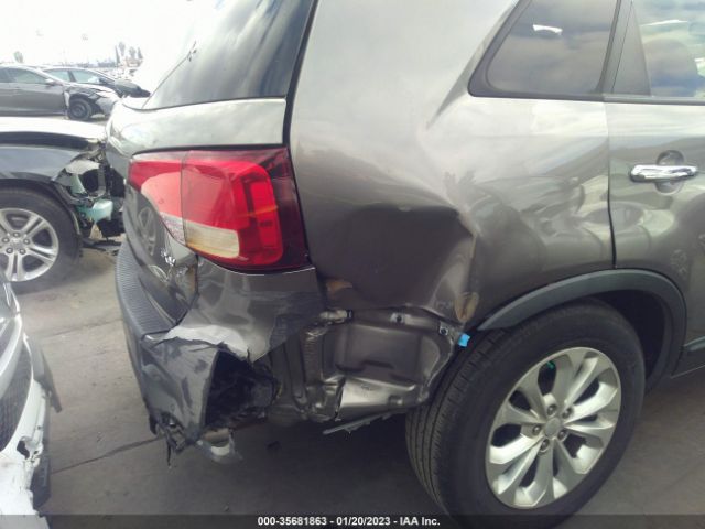 5XYKU4A71FG581981 KIA SORENTO EX