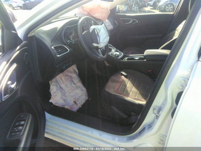 1C3CCCAB8GN152115 Chrysler 200 Limited