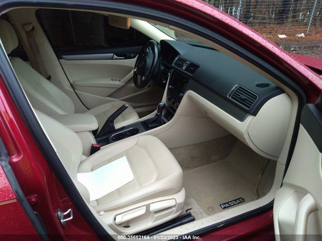 1VWBV7A31FC090534 Volkswagen Passat 2.0l Tdi Se W/sunroof
