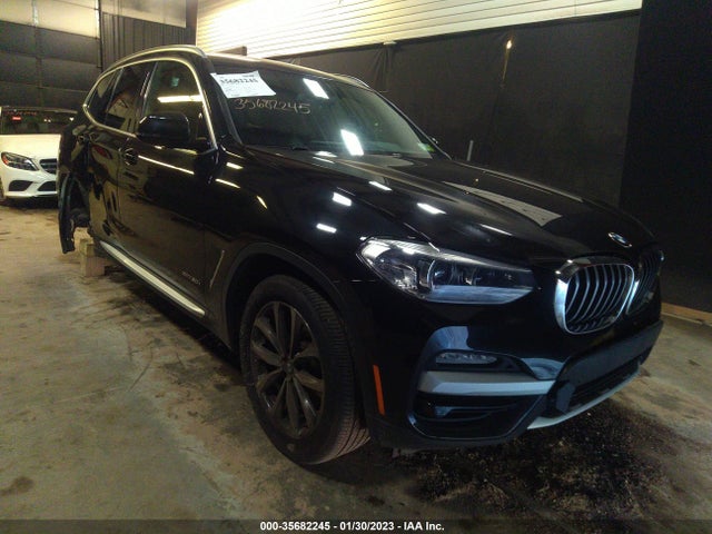 2018 BMW X3, VIN: 5UXTR9C54JLD63840