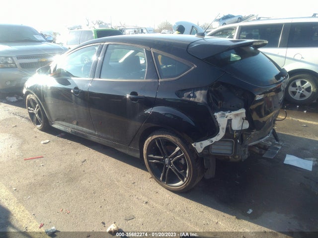 2018 Ford Focus, VIN: 1FADP3L98JL247653