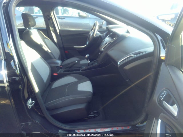 2018 Ford Focus, VIN: 1FADP3L98JL247653