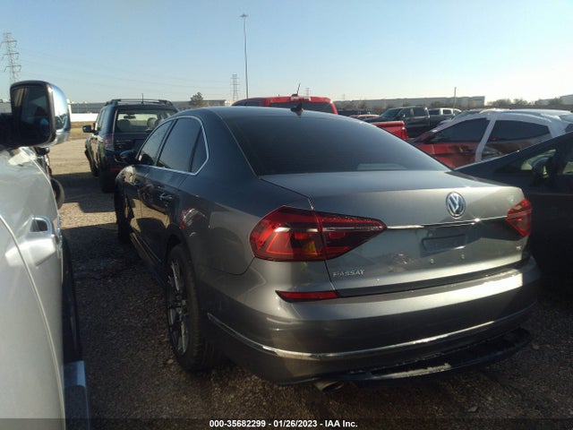 1VWDT7A32HC009669 Volkswagen Passat R-line W/comfort Pkg