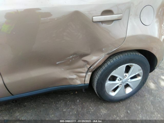 KNDJN2A26F7168520 KIA Soul Base