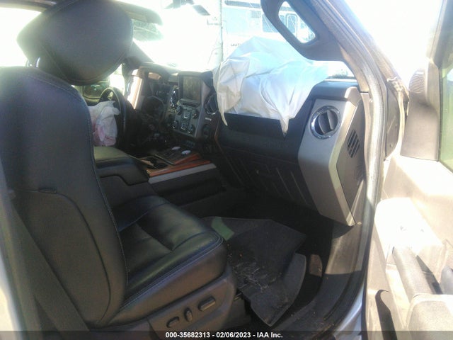 2014 Ford F-450, VIN: 1FT8W4DT6EEA66043