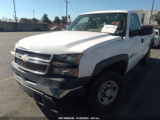 2006 CHEVROLET SILVERADO 2500HD WORK TRUCK VIN: 1GCHC24UX6E174902