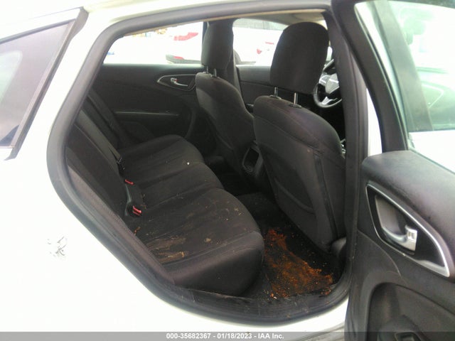 Chrysler 200 Limited 2015 1C3CCCAB5FN752203 Image 9