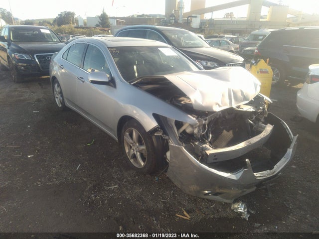 2012 JH4CU2F67CC024483 main image