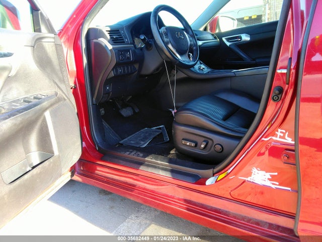 JTHKD5BH9B2035509 Lexus CT 200H