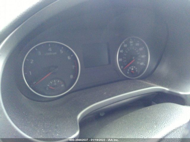KNDEUCAA1M7044881 KIA SELTOS S