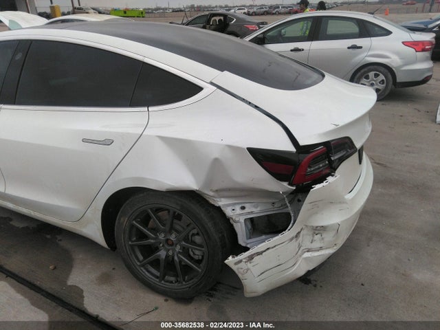 2019 TESLA MODEL 3 5YJ3E1EA3KF486149 Photo 5