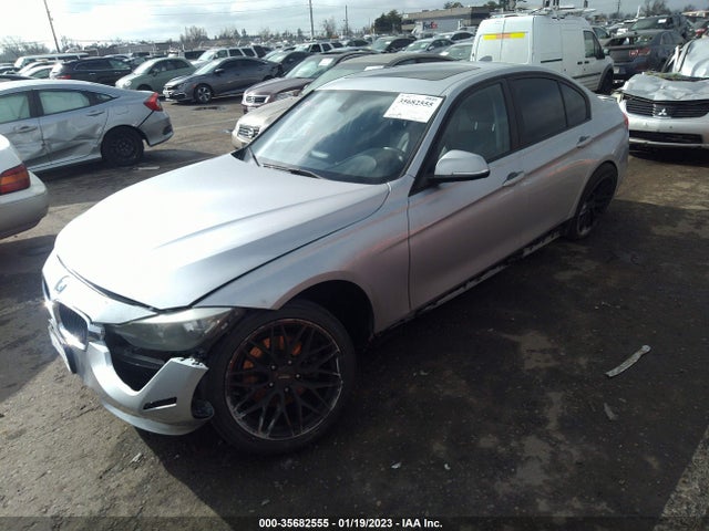 BMW 3 Series 2013 WBA3C1C50DF440396 Image 2