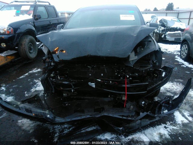 2021 Tesla Model X, VIN: 5YJXCDE27MF324786