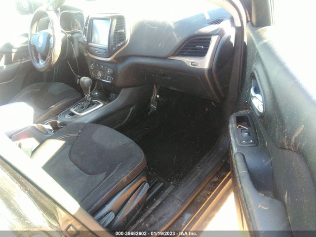 2016 JEEP CHEROKEE ALTITUDE VIN: 1C4PJMCS7GW134172