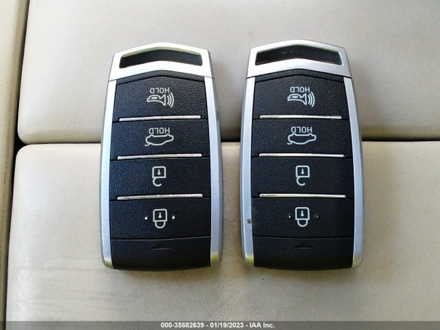 2017 Genesis G90, VIN: KMHG54JH4HU026578