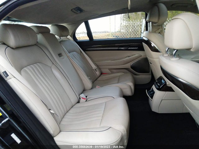 2017 Genesis G90, VIN: KMHG54JH4HU026578