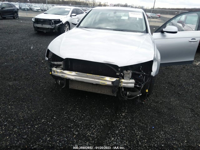 2016 Audi A4, VIN: WAUBFAFL6GN011402