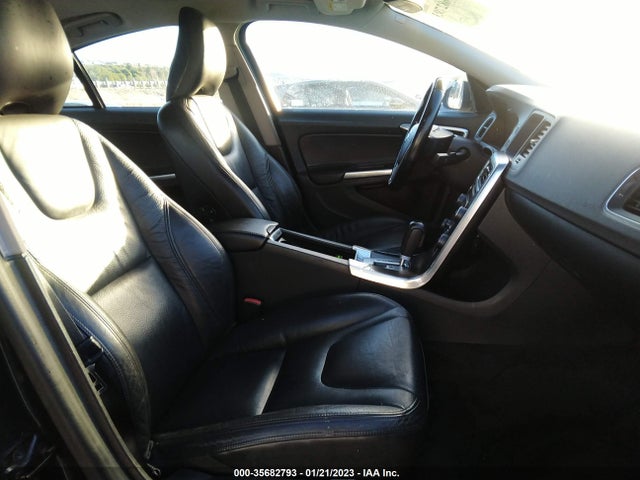 Volvo S60 T5 2012 YV1622FSXC2116849 Image 5