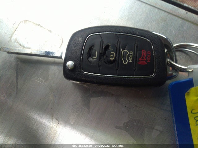 Hyundai Santa Fe Se 2016 KM8SMDHF2GU154706 Image 3