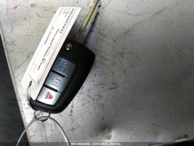 Nissan ROGUE S 2017 KNMAT2MT4HP502220 Image 3