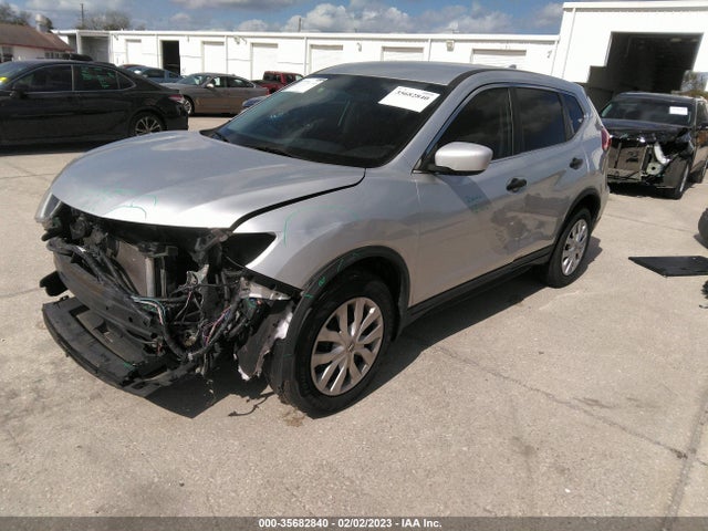 Nissan ROGUE S 2017 KNMAT2MT4HP502220 Image 2
