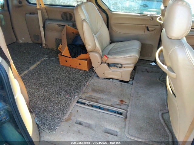 1996 CHRYSLER TOWN & COUNTRY LXI VIN: 1C4GP64L3TB346974