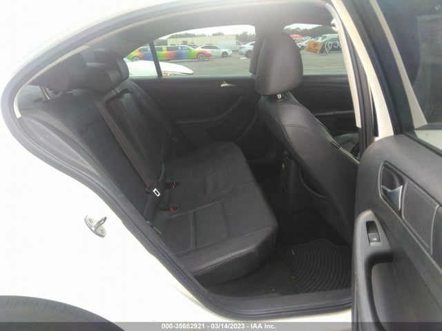 3VWDX7AJXCM067247 Volkswagen Jetta Sedan Se