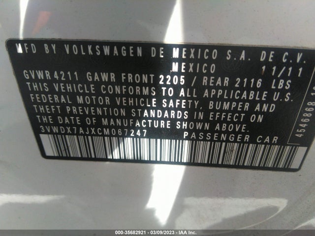 3VWDX7AJXCM067247 Volkswagen Jetta Sedan Se
