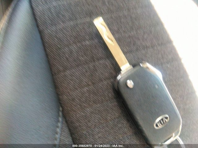 KNDEU2AA1M7140522 KIA SELTOS S