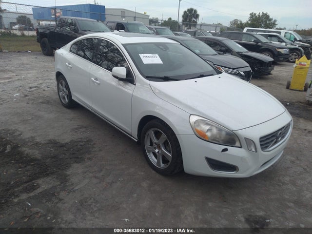 2013 YV1612FH2D2232152 главное изображение