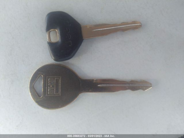 1J4FF28S4XL608665 Jeep Cherokee