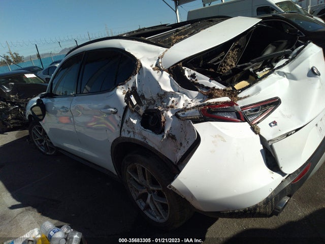 ZASFAKNN1J7B96005 Alfa Romeo Stelvio Ti Sport