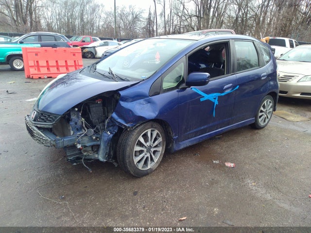 2013 HONDA FIT SPORT VIN: JHMGE8H59DC063230