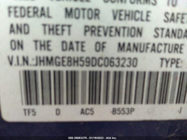 2013 HONDA FIT SPORT VIN: JHMGE8H59DC063230
