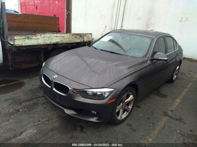 WBA3B5C57FF959586 BMW 3 Series