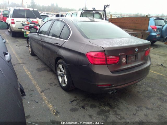 WBA3B5C57FF959586 BMW 3 Series