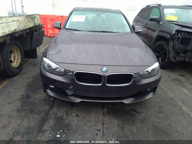 WBA3B5C57FF959586 BMW 3 Series