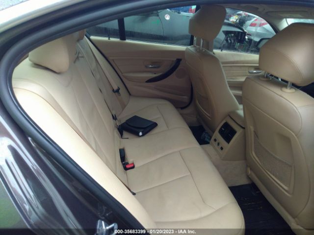 WBA3B5C57FF959586 BMW 3 Series