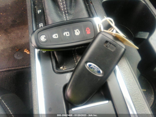Ford ESCAPE SE 2019 1FMCU9GD9KUB93058 Image 3